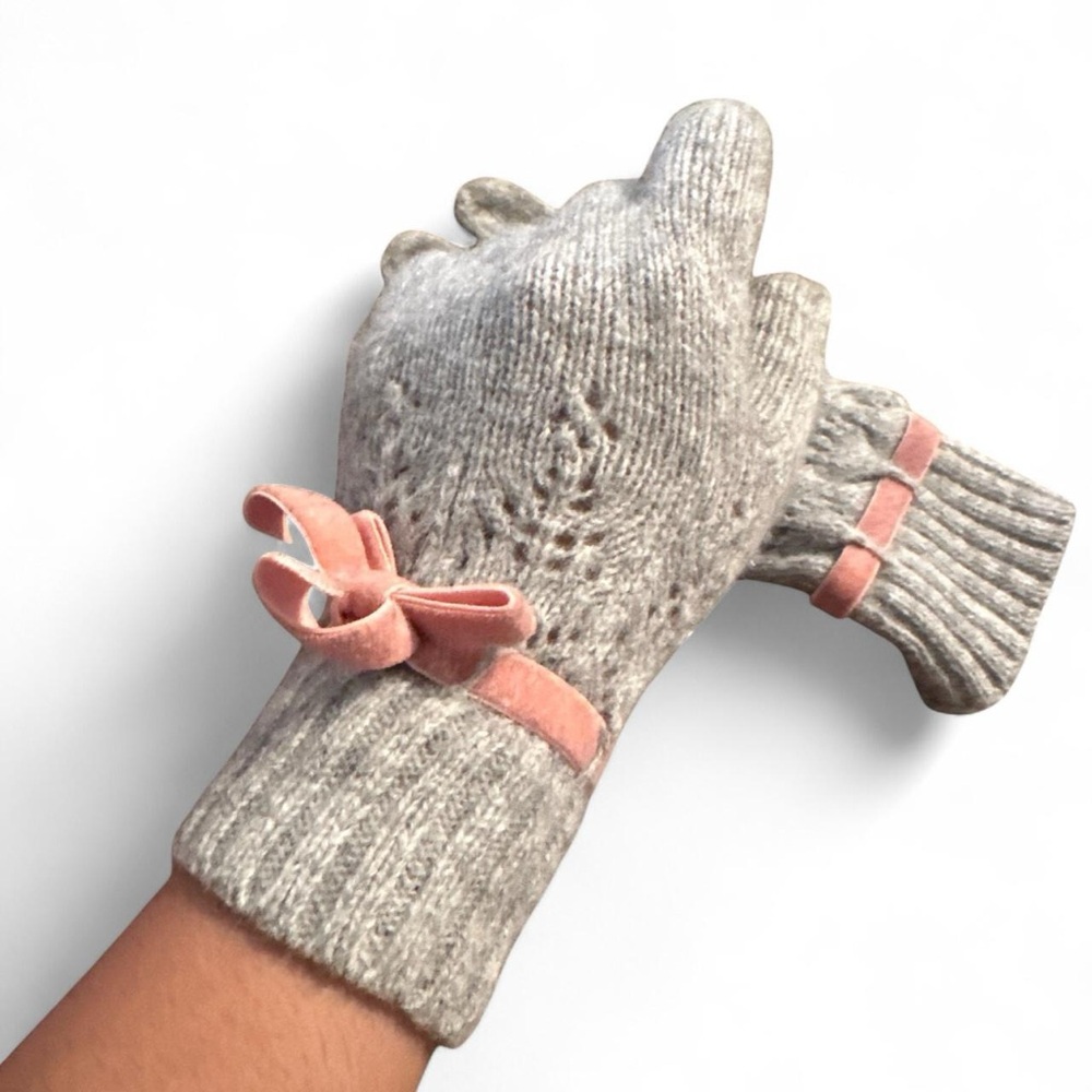 GAP Gray Mittens with Pink Bow rabbit and wool